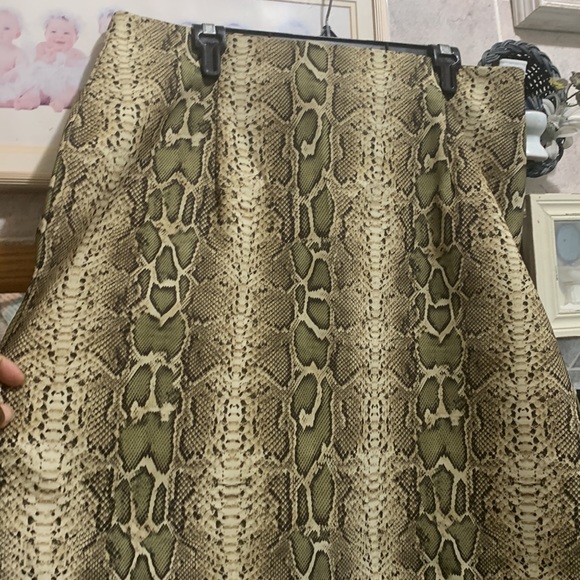 Invasion suit - Picture 9 of 13